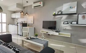 2 Bedroom Apartment - Mycribkl Neocyber Cyberjaya