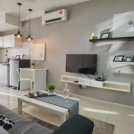 2 Bedroom Apartment - Mycribkl Neocyber Cyberjaya Luaran gambar