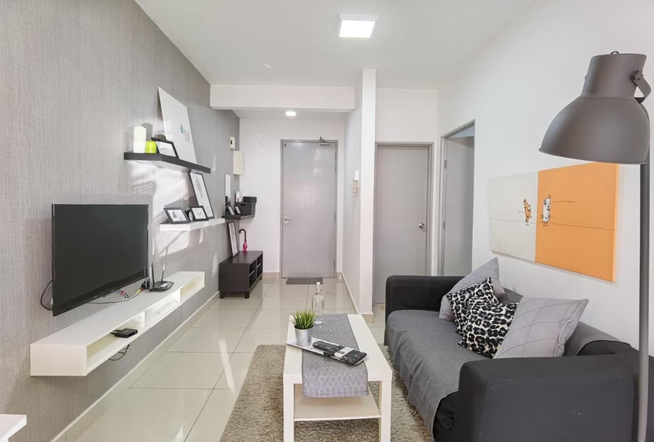2 Bedroom Apartment - Mycribkl Neocyber Cyberjaya Luaran gambar