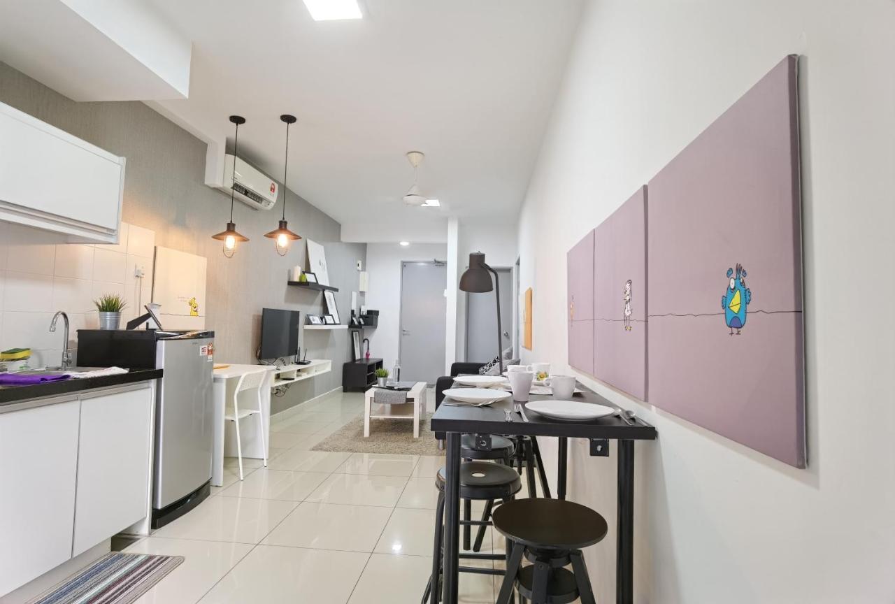 2 Bedroom Apartment - Mycribkl Neocyber Cyberjaya Luaran gambar